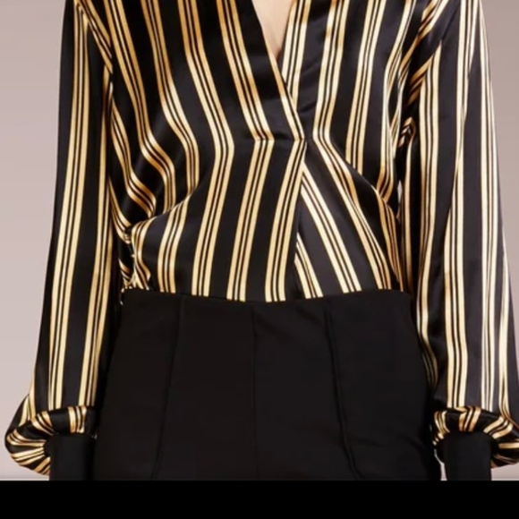 By Malene Birger Striped V-Neck Tunic Size 38 in Black & Gold Stripes - Picture 2 of 7